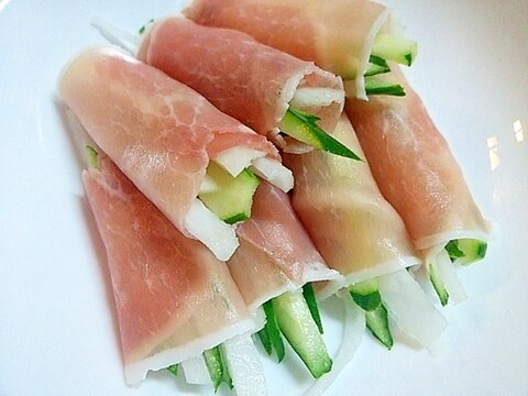 おつまみにいかか! きゅうりと大根の生ハム巻き